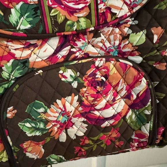 🌺 Vera Bradley Backpack- like new! +FREE GIFT! - Picture 4 of 8